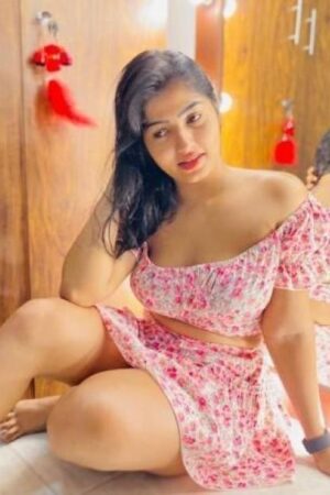 Call Girls In delhi Kalkaji 72918 59944 Delhi Escorts