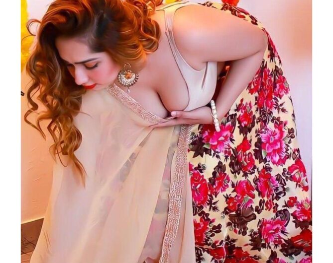 Get Call Girls In Gulmohar Park Delhi 8448079011 Female Escort Service In Delhi