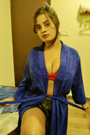 Call Girls In Lado Sarai Delhi ((7827277772)) Call Girls Service