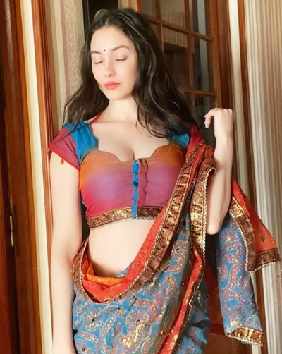 Call Girls Agency in Noida Sector 24, Foreigner Escort Service 9582232329