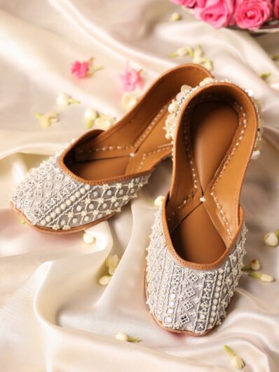 Custom Elegance with Gulbahar Juttis
